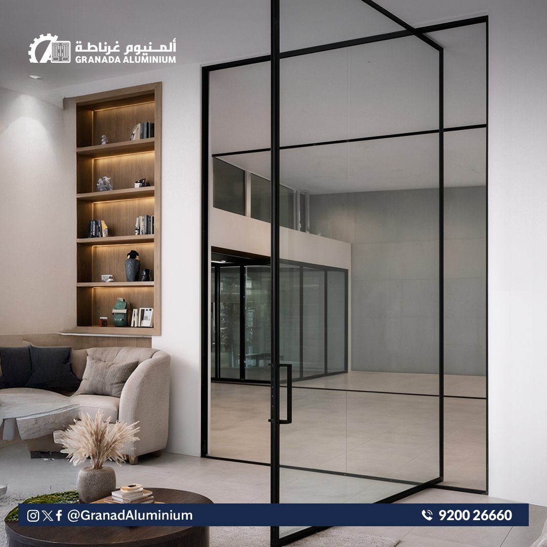 حوّل مدخلك لتجربة فاخرة مع أبوابنا المحورية … تصميم عصري يوازن بين الجمال والرحابة، اكتشف كيف تضيف لمسة استثنائية لكل مساحة في منزلك