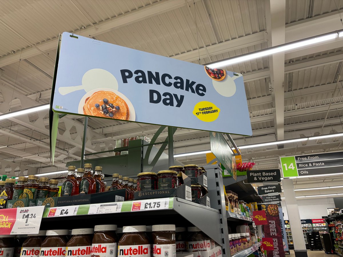 PFTeamJapan's tweet photo. 2月17日はPancake Day🥞キリスト教の行事 「Shrove Tuesday」が由来です！イースター前の40日間贅沢品を控える期間になるため卵・牛乳・バター・小麦粉などを消費する目的からパンケーキを食べていたそうです🤔現在イギリスでは水を入れるだけのShakerタイプが主流！あれ？贅沢品は使わない？😆（笑） https://t.co/KPkAZ8TfaD