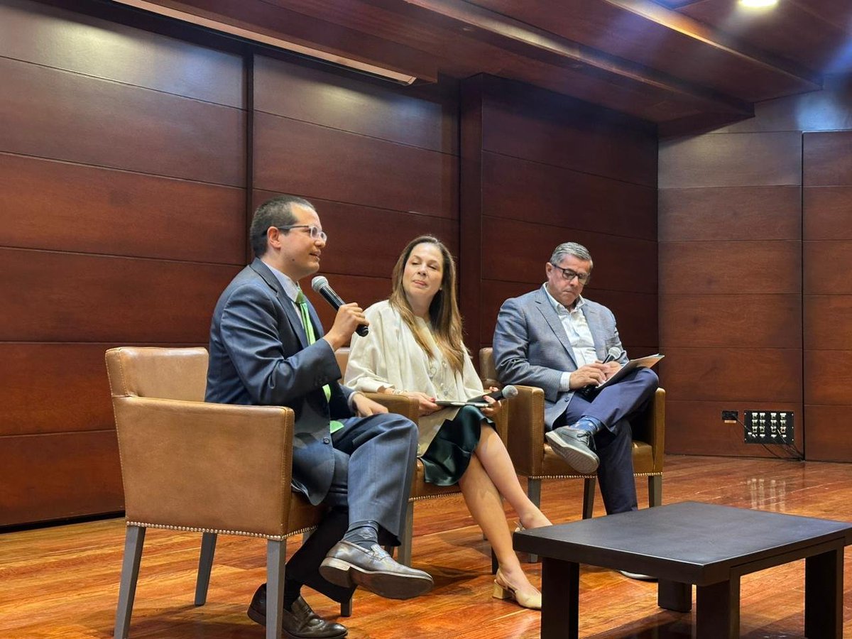 Fecolfin tweet media