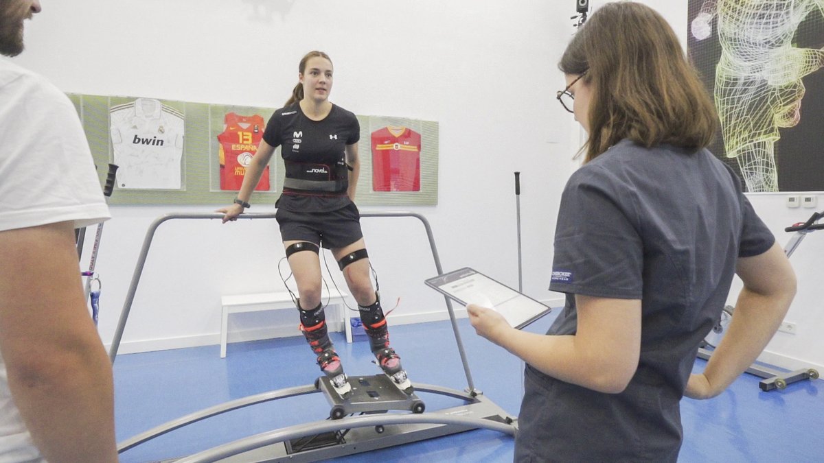 Podoactiva's tweet image. 🎿 ¿Preparado para disfrutar al máximo de la nieve? En Podoactiva cuidamos de cada esquiador, desde aficionados hasta profesionales.

📍 Visítanos en tu clínica Podoactiva más cercana y disfruta de la temporada.

#Podoactiva #Esquí #Biomecánica #PrevenciónDeLesiones