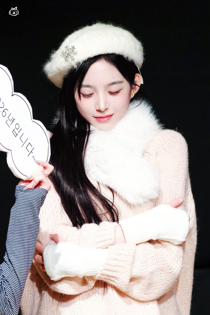 LuvJSY024's tweet photo. 오늘도 너무너무 지랑해 ꒰՞ɞ̴̶̷̥⩊ɞ̴̶̷̥꒱֯ 

#트리플에스 #지연 #지서연
#겨울에피는하얀꽃_지연이 https://t.co/FkcJG5sy48