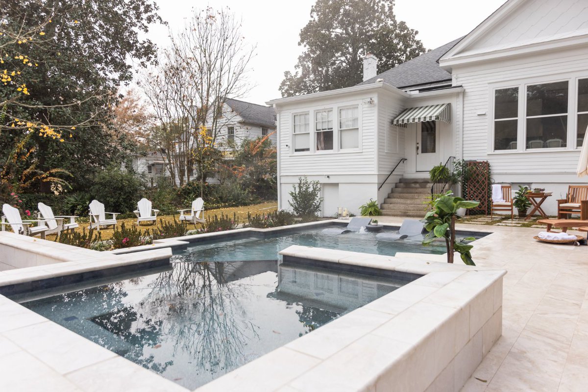 Hayward Pool tweet media