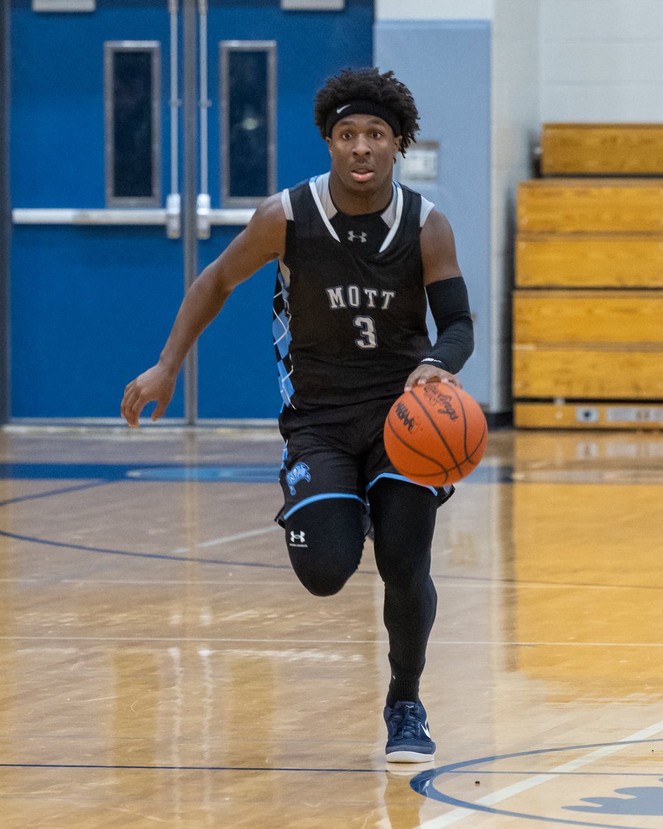 Waterford Mott Boys Basketball tweet media
