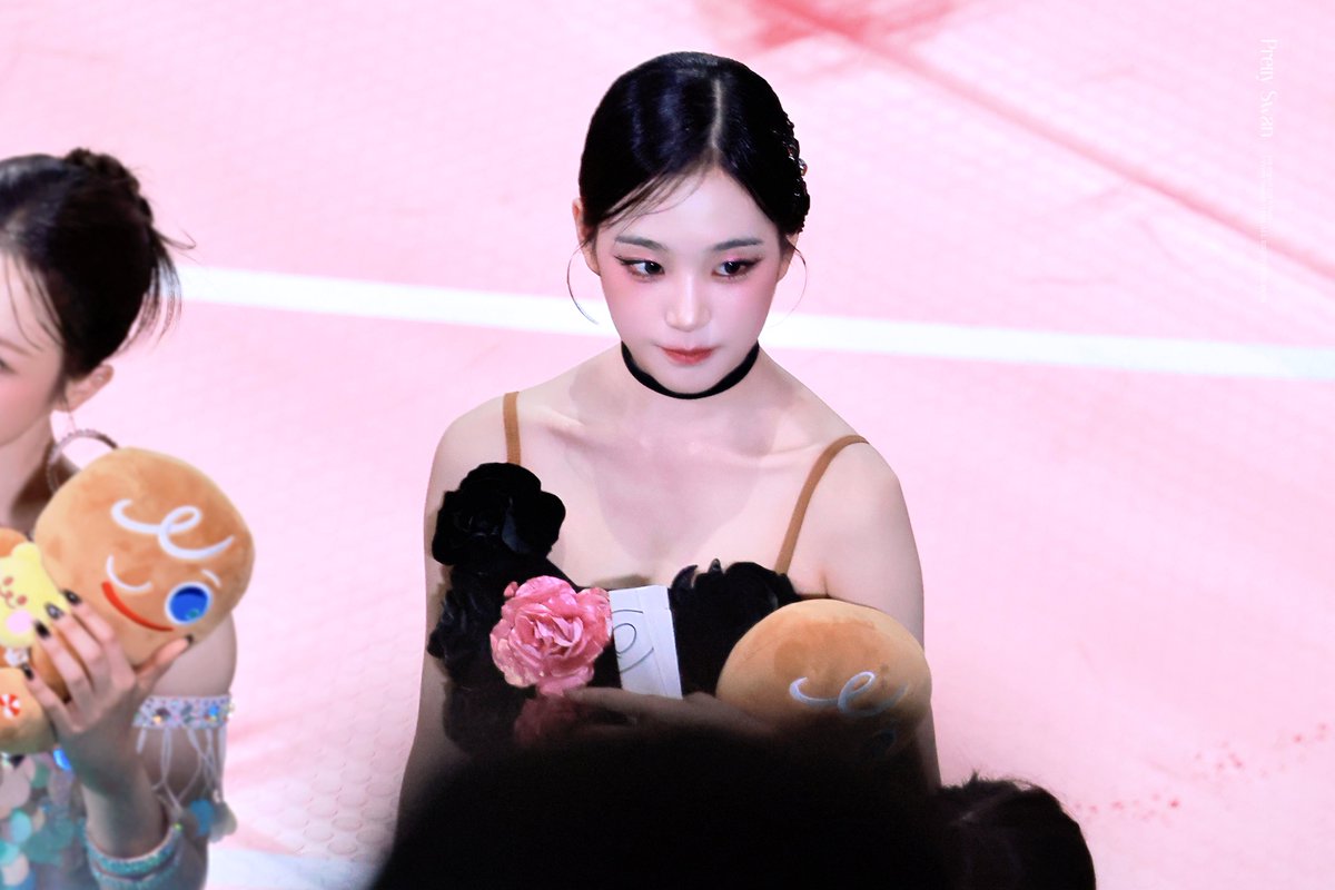 MelodyXxin tweet media