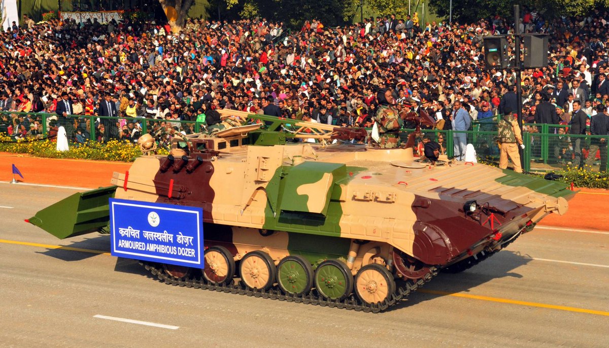 XClassHero's tweet photo. Overhaul approved by DAC on Feb 12, is for Recovery Vehicles in service (WZT-3 ARV, 350+) , used for T-72, T90 & BMP-II.
(Indian Army wants to procure 170 indigenous #Arjun Armoured Recovery Vehicles (Arjun ARV), which is awaiting the #DATRAN 1500HP engine, under development) https://t.co/5YsNa6WLIZ