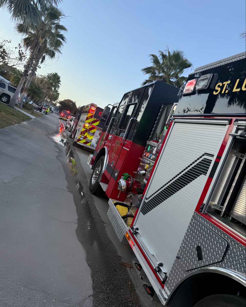 StLucieFire tweet media