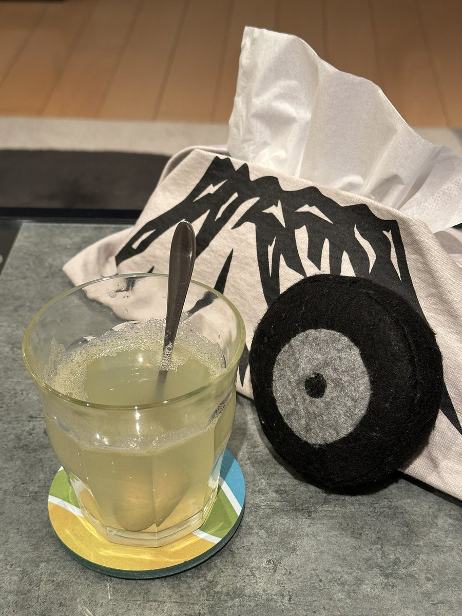 公式の方がいいねしてくれたので宣伝！ 桜島の形のティッシュケース