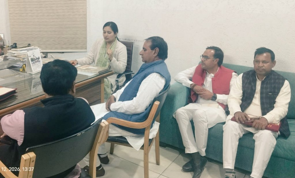 प्रदेश मुख्यालय <a href="/BJP4Rajasthan/">BJP Rajasthan</a>
में आज उपमुख्यमंत्री श्री <a href="/DrPremBairwa/">Dr Prem Chand Bairwa</a>
एवं प्रदेश कार्यालय मंत्री श्री मुकेश पारीक जी ,प्रदेश प्रवक्ता श्रीमती <a href="/steffiBjp/">Steffi Chauhan</a>
स्टेफी चौहान जी,ओबीसी मोर्च की प्रदेश मीडिया प्रभारी श्रीमती अंजू सैनी सहित अन्य संगठन साथियों के साथ मुलाकात हुई।