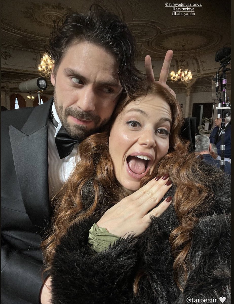 OMGGGGGGGG WE GET THE SELIE OMGGGGGG 

 #aynıyağmuraltında • #dilkor