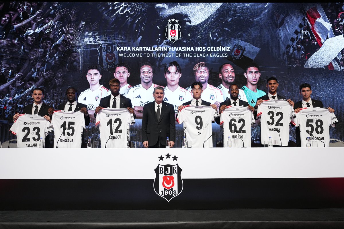 Besiktas's tweet photo. Yeni Transferlerimiz İçin İmza Töreni Düzenlendi

🔗 https://t.co/k3mSjFPKjd https://t.co/cWUYocTcUV