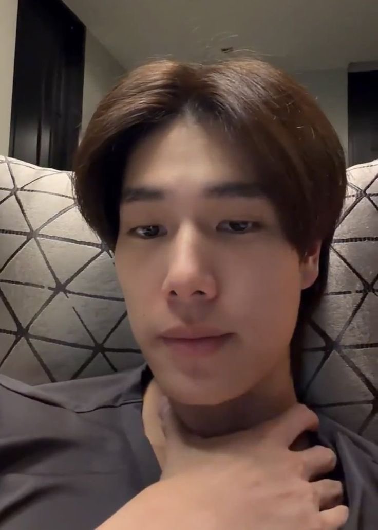 ᵐⁱⁿⁱ min (@ajelnc) / Posts / X