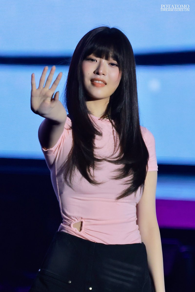 into_potatomo's tweet image. 251101

#IVE #아이브 #アイヴ
#REVIVE_PLUS 
#IVE_BANGBANG #IVE_BLACKHOLE  

#REI #레이 #レイ