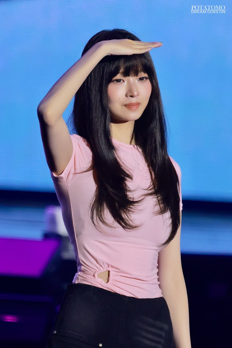 into_potatomo's tweet image. 251101

#IVE #아이브 #アイヴ
#REVIVE_PLUS 
#IVE_BANGBANG #IVE_BLACKHOLE  

#REI #레이 #レイ