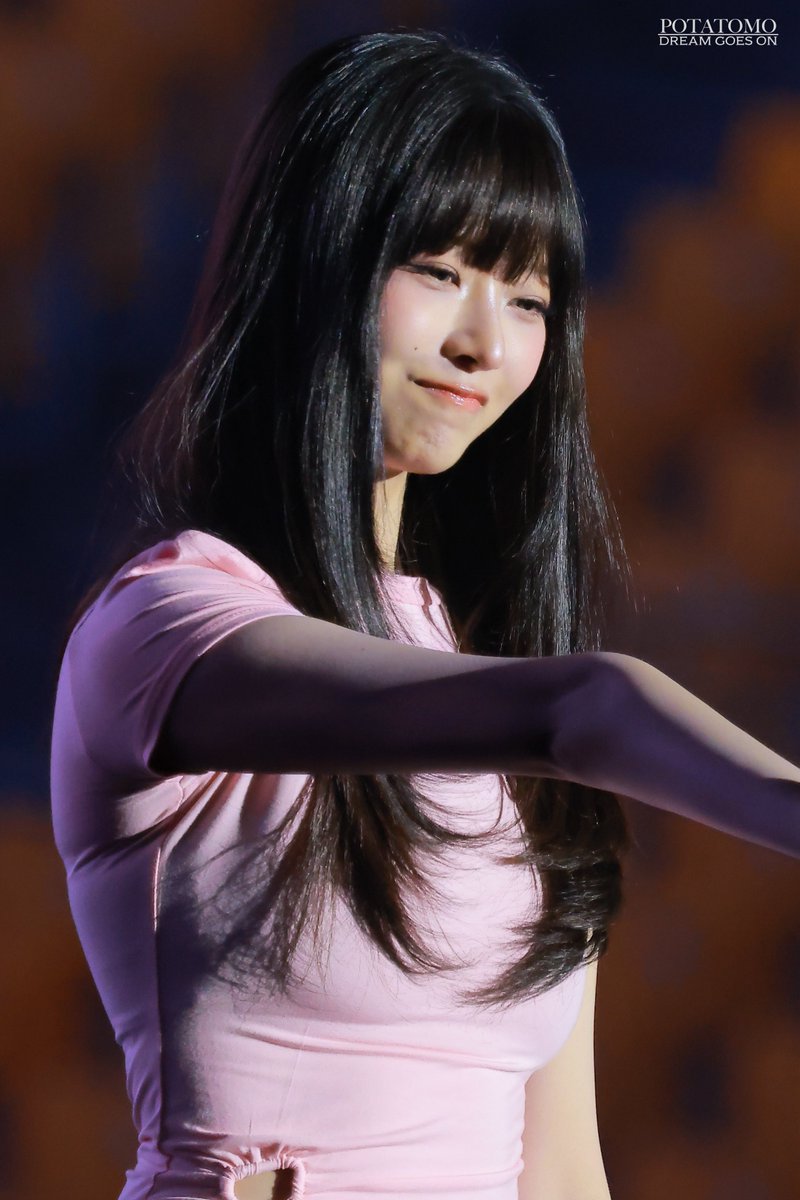 into_potatomo's tweet image. 251101

#IVE #아이브 #アイヴ
#REVIVE_PLUS 
#IVE_BANGBANG #IVE_BLACKHOLE  

#REI #레이 #レイ