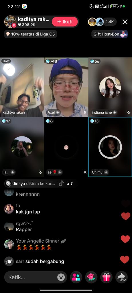 pwettygurllll tweet media