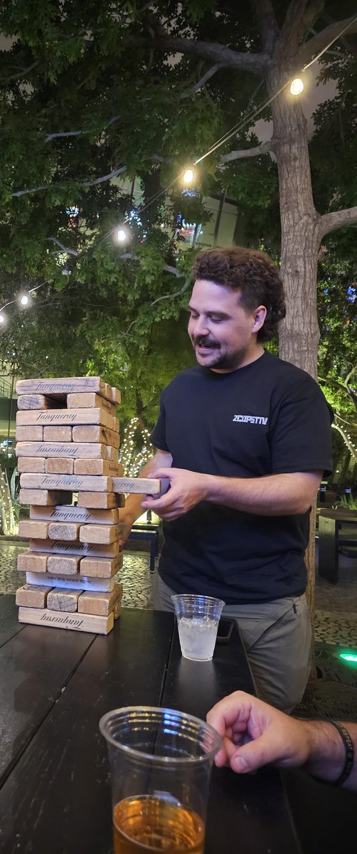 Pan1cPandaa tweet media