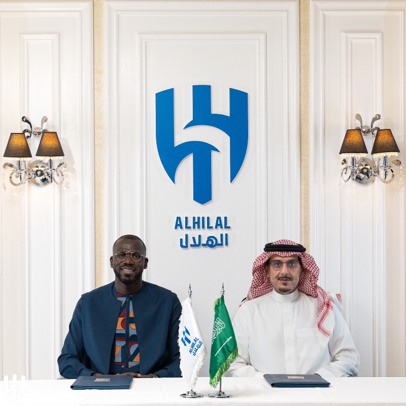 Alhilal_FC's tweet photo. "خاليدو كوليبالي" هلاليًا حتى 2027 💙✨