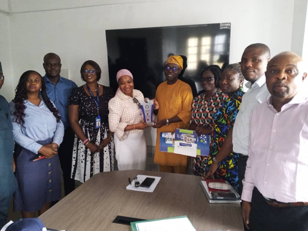 Health District04 tweet media