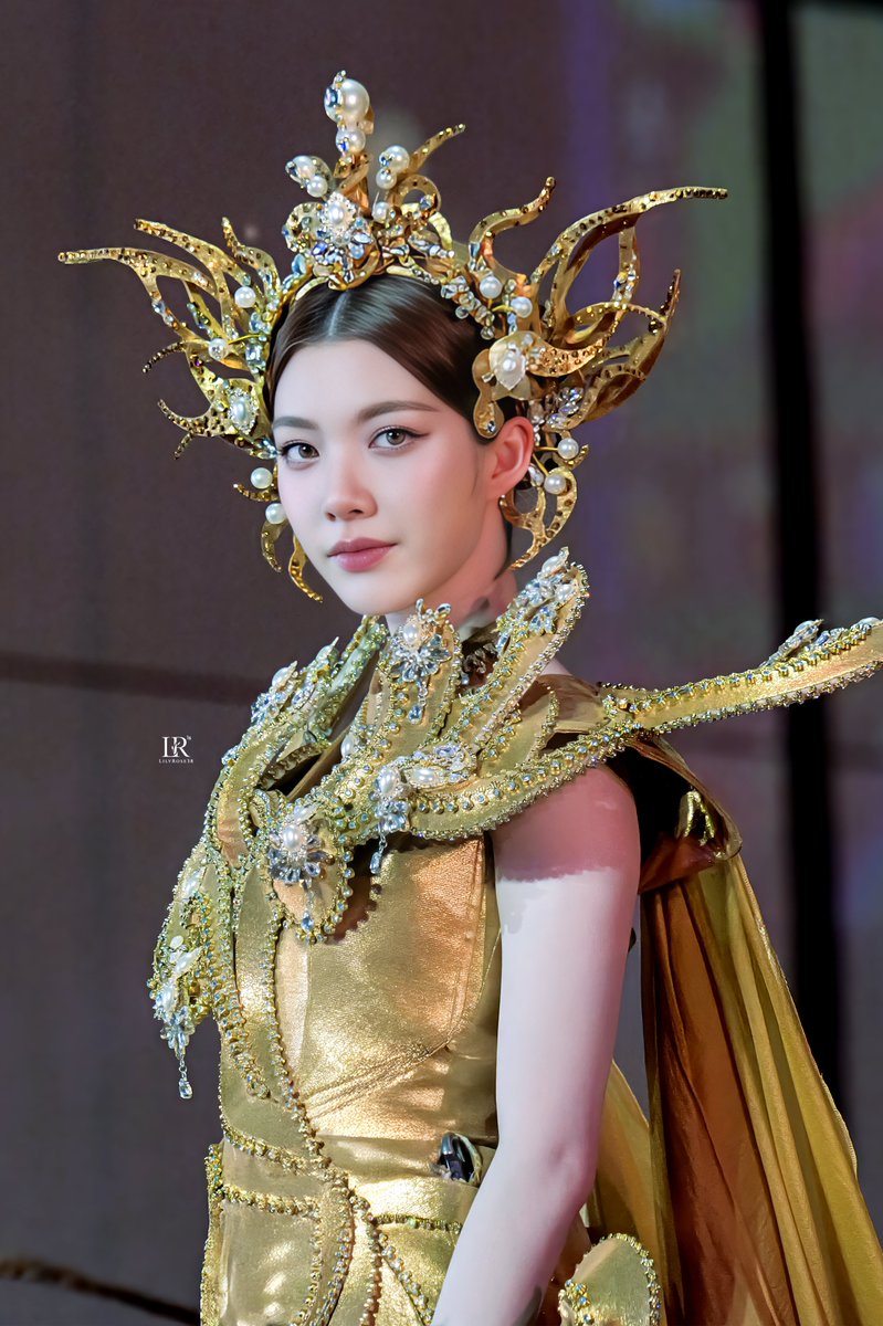 กง ซี ฟา ไฉ 😀

LINGORM EMDISTRICT CNY2026 
#EMDISTRICTCNY2026xLingOrm