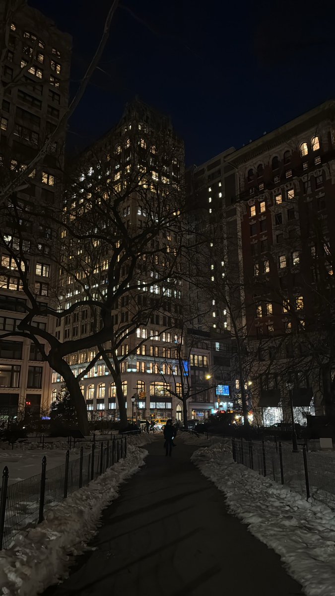 SHOUGAL111's tweet photo. New York - A City of Dreams 🇺🇸🤎 https://t.co/HabqzVLnTo