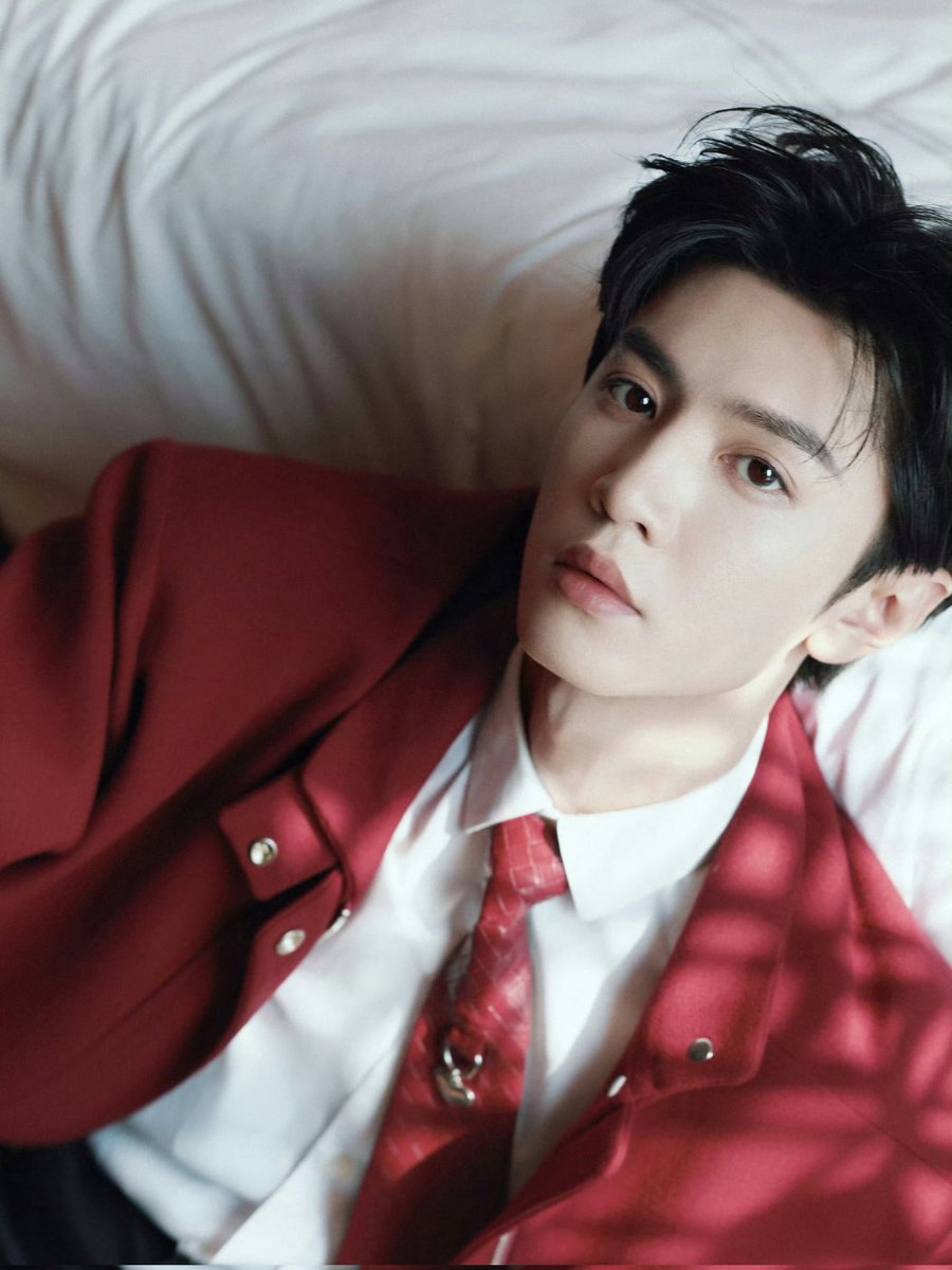 dyneBBH's tweet photo. Wait, kemana aja aku 3taon ini baru tau ni oraaang😫 mana baru nonton #Hiddenlove ya ampun gemesnyaaaa. He looks much younger when he smiles 🙂‍↔️ #chenzeyuan https://t.co/nuOCMTKdEP