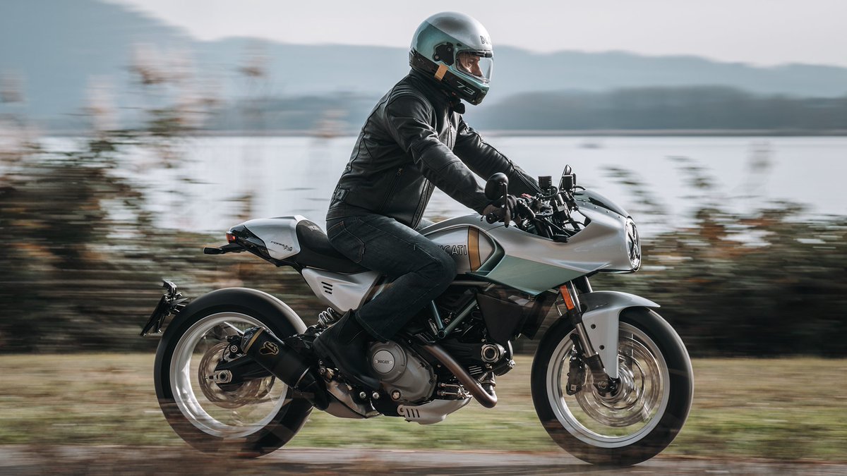 Ducati UK tweet media