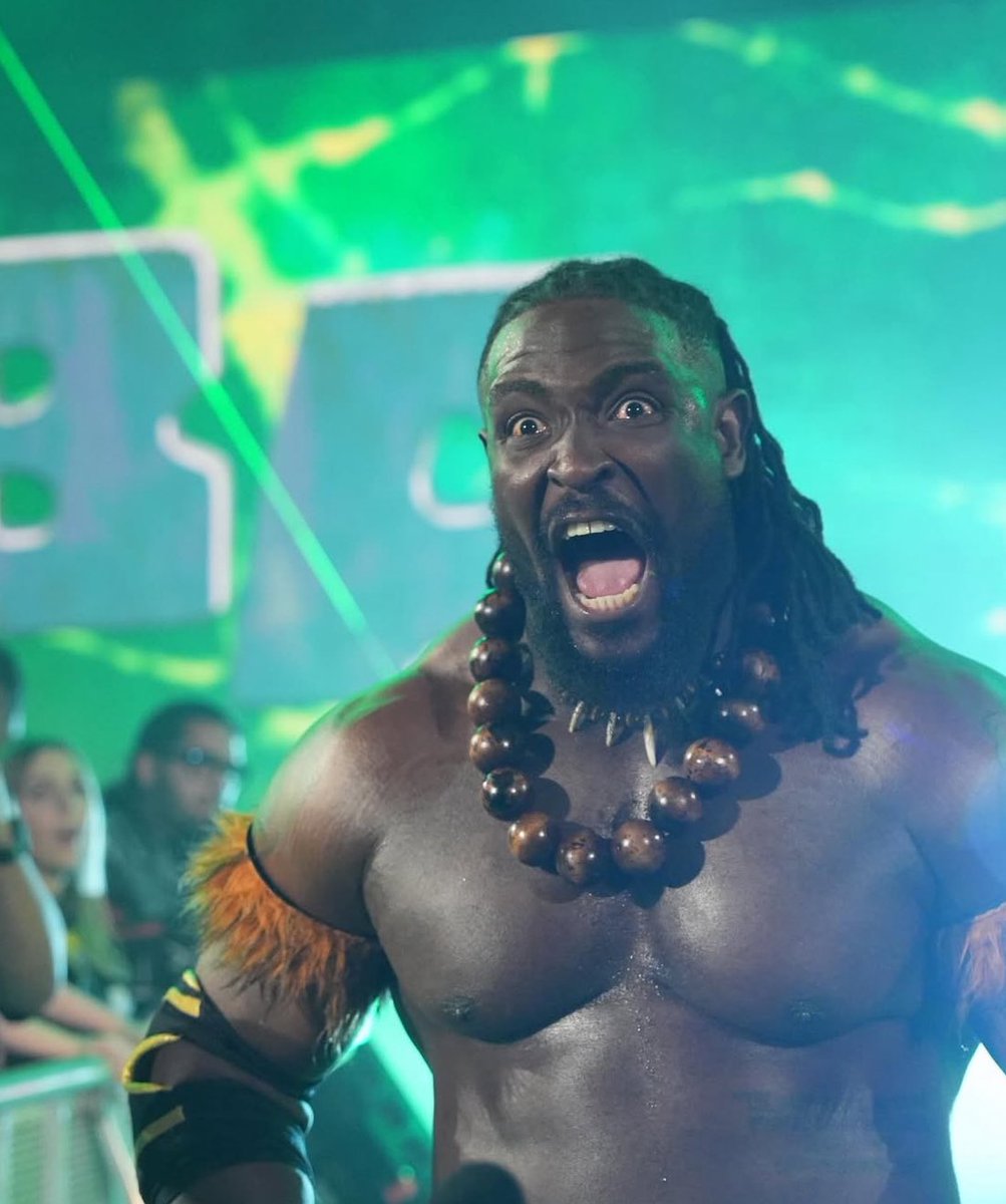 Roman Reigns SZN 💥 tweet media