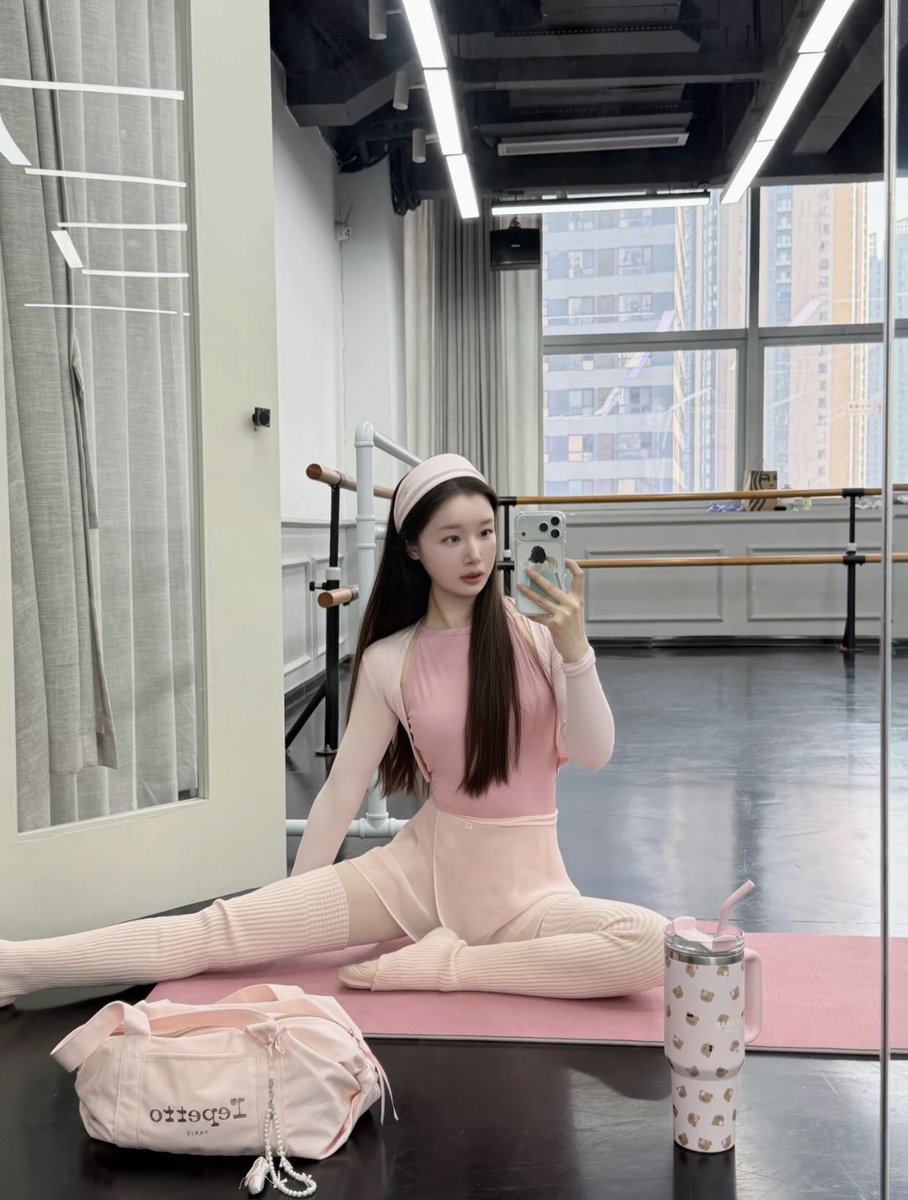 3900hhh's tweet photo. 运动可以使人心情愉悦🥰🥰 https://t.co/4U84ZB7NzB