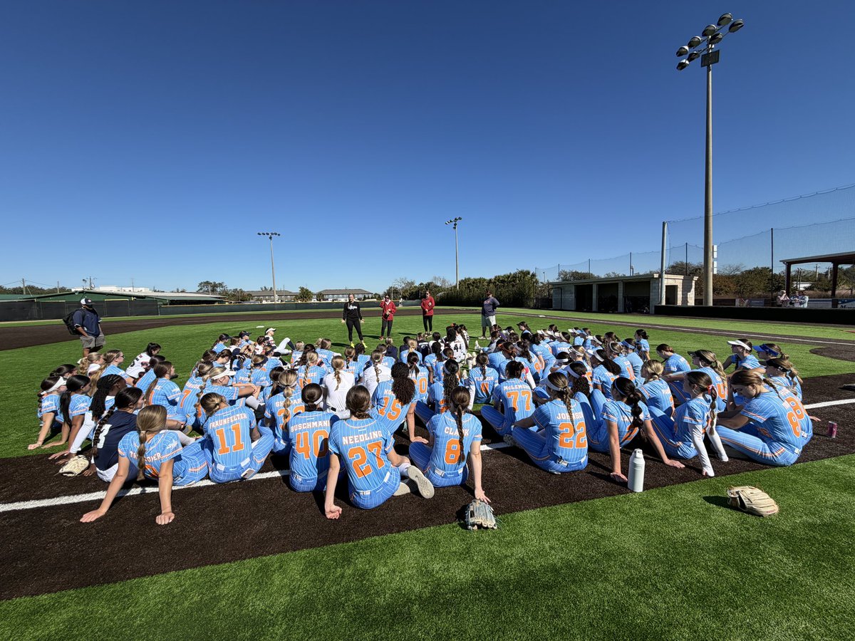 Thank you so much <a href="/kheivilin03/">Kali Heivilin</a> <a href="/alexroxx13/">alex salter</a> for coming and talking to us at our spring training❕I learned so much and loved working with you guys for the day! <a href="/AlabamaSB/">Alabama Softball</a> 
❤️🤍 Roll Tide! 
<a href="/topgunfastpitch/">Top Gun Fastpitch</a>