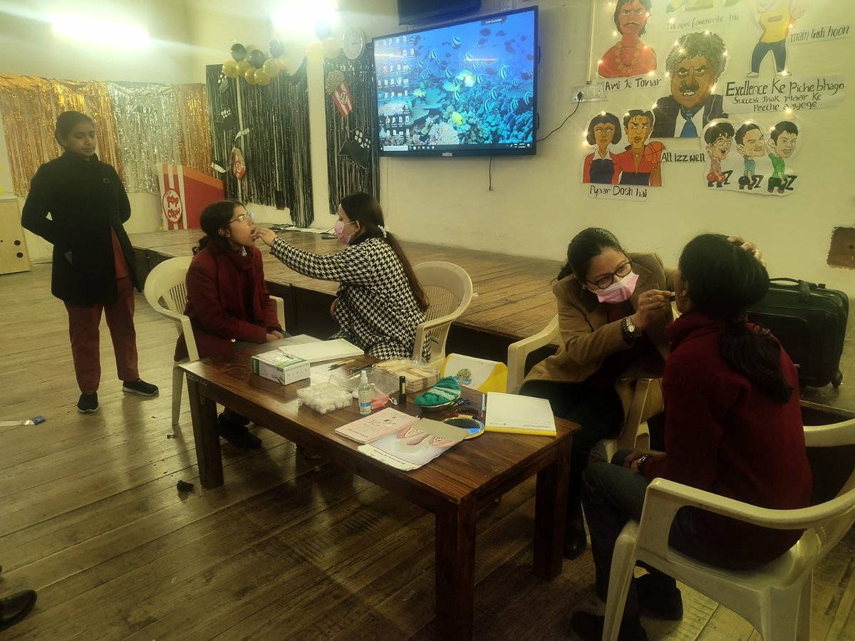 principalogs's tweet photo. Team of orthodontists visited the Sr Girls school. They delivered a presentation explaining various treatments related to orthodontic problems.The team also conducted dental check-ups for all the students and provided them with valuable guidance regarding oral and dental hygiene. https://t.co/FGQi5o3p7h