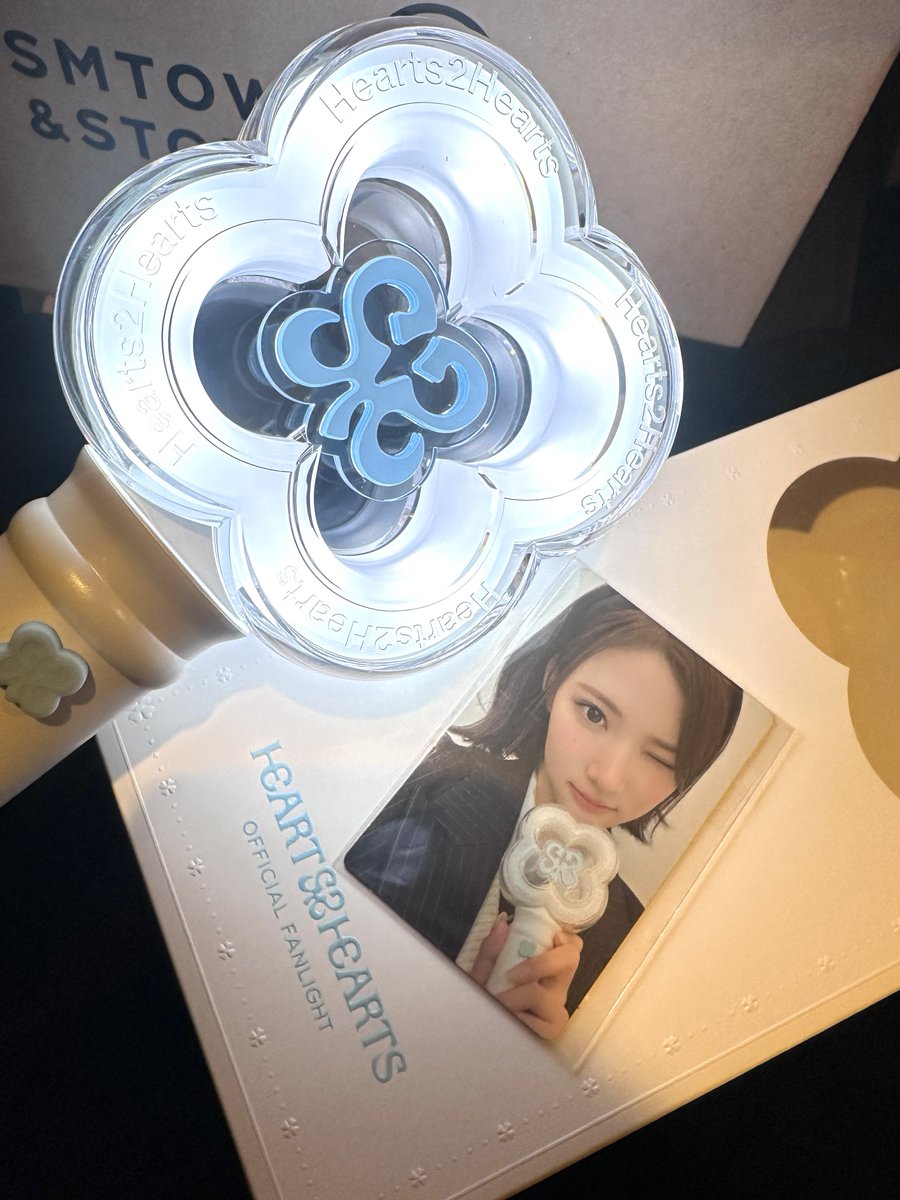 taetae89mar09NJ's tweet photo. ใธใฆๆงใใใใใๆใๅฎถใธ๐
#Hearts2Hearts #H2H #ํ์ธ ํฌํ์ธ #S2U #FANLIGHT #ใใณใฉใคใ #JIWOO #ใธใฆ #์ง์ฐ #์ฎธ https://t.co/jCnp4dFPVH