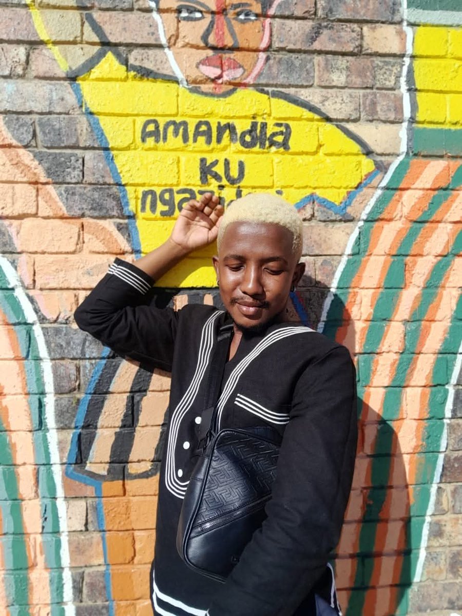 BrunoSigwela's tweet photo. SABC TRU FM audition 2024. ❤️ (New Brighton, Gqeberha) [THROWBACK THURSDAY] #tbt 

Should we run it back? 
#KumkaniYokuthetha 
#KingOfTalk 
#RadioPresenter https://t.co/8sJNDJ0J43