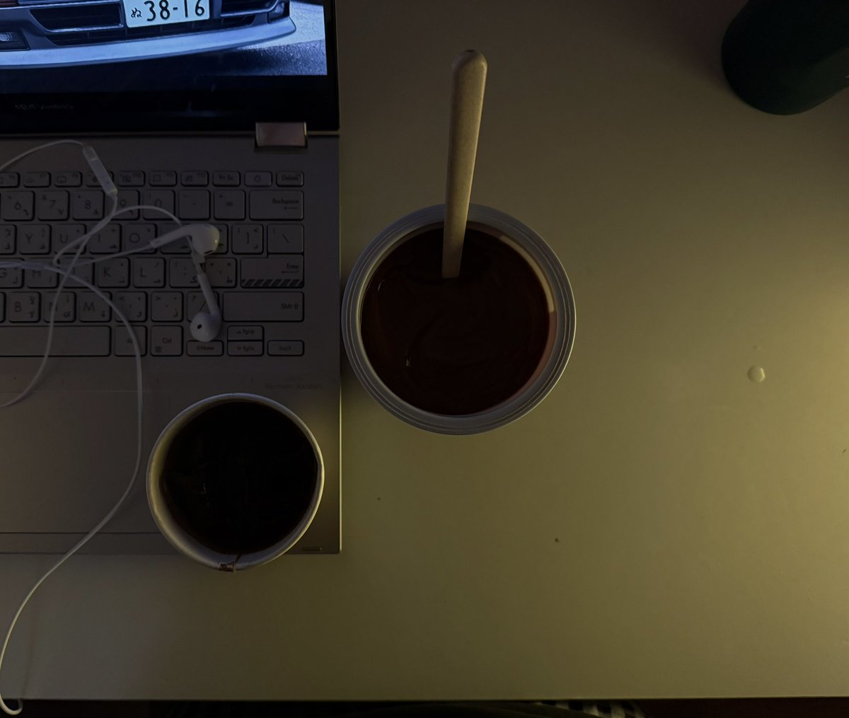 flawsform's tweet image. 