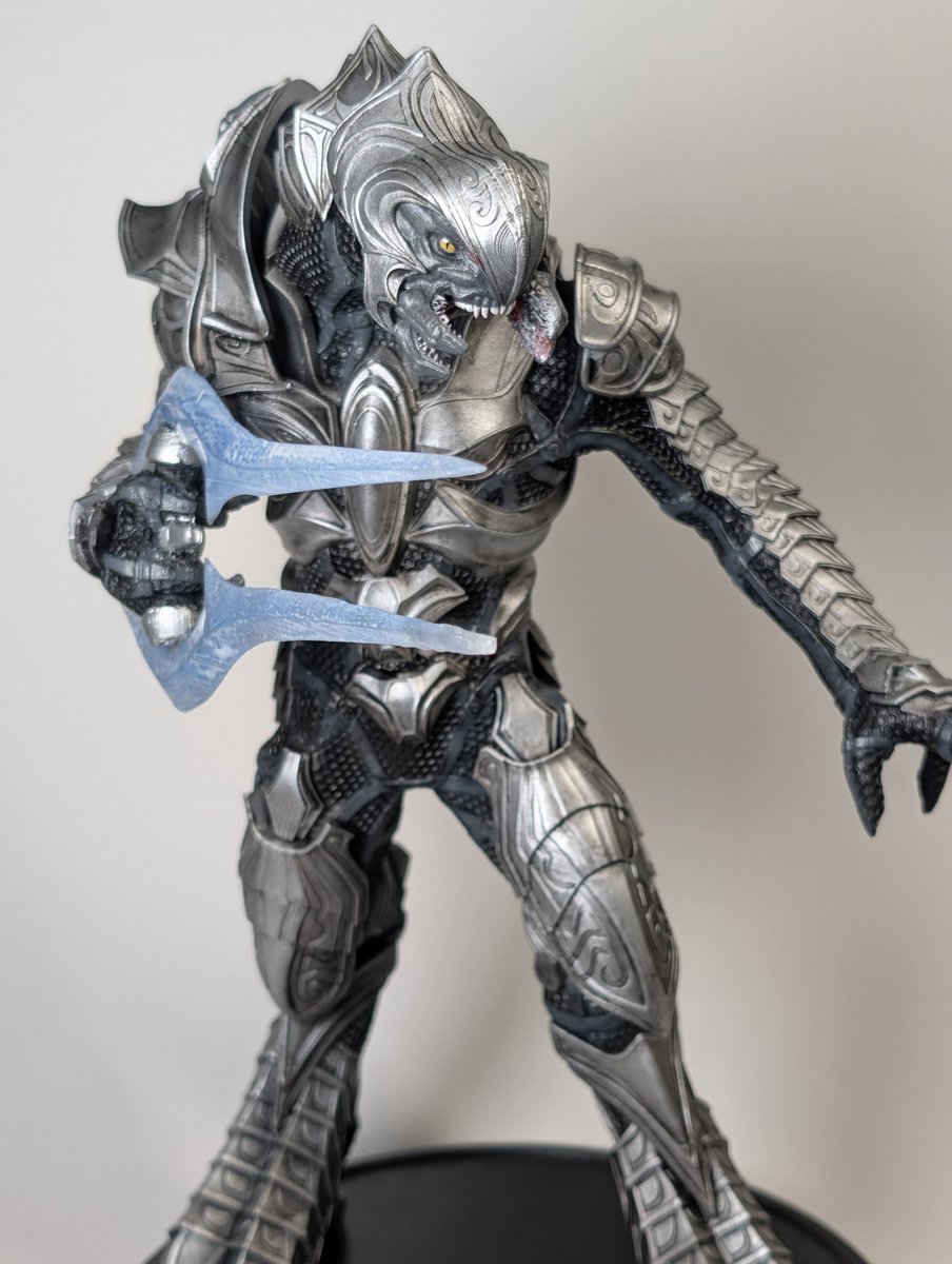 Finished another Halo 2A Arbiter Statue for someone one Etsy.

#Halo #HaloSpotlight #halocommunity