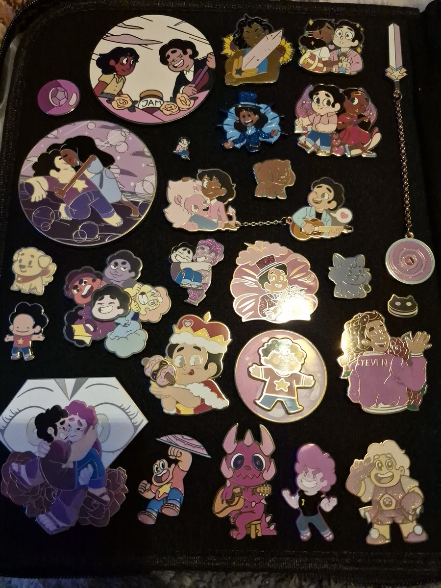 「my entire steven universe pin collection」|🌺のイラスト