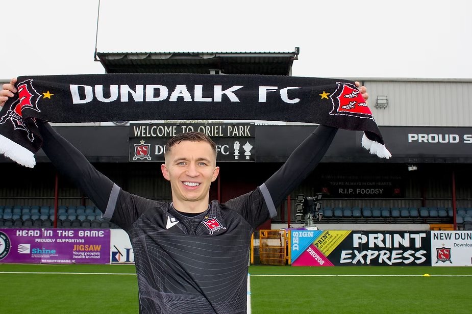 Between the Stripes tweet media