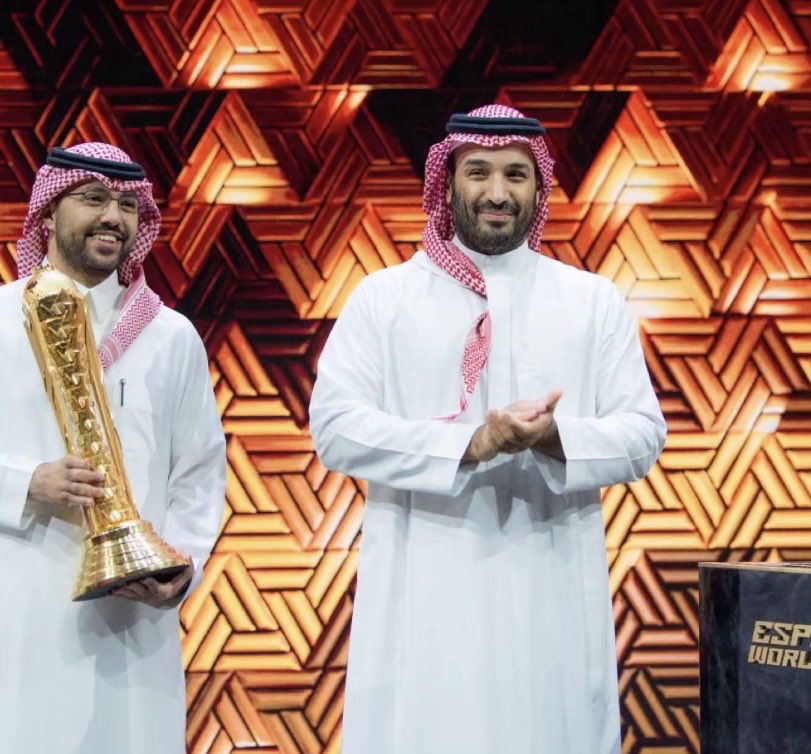 اكاي | ☈ tweet media