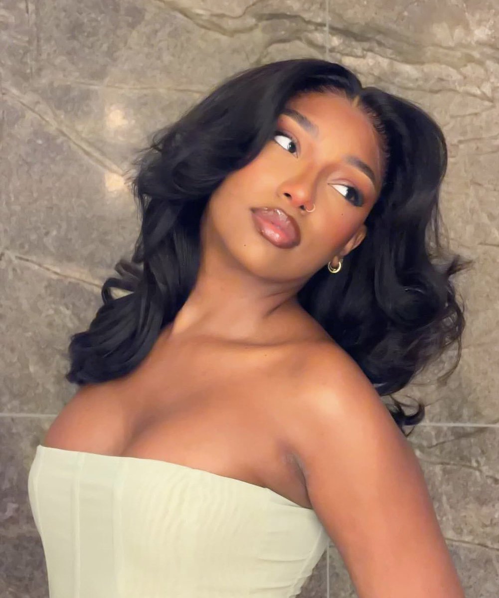 keepin up with Me Me💫 tweet media