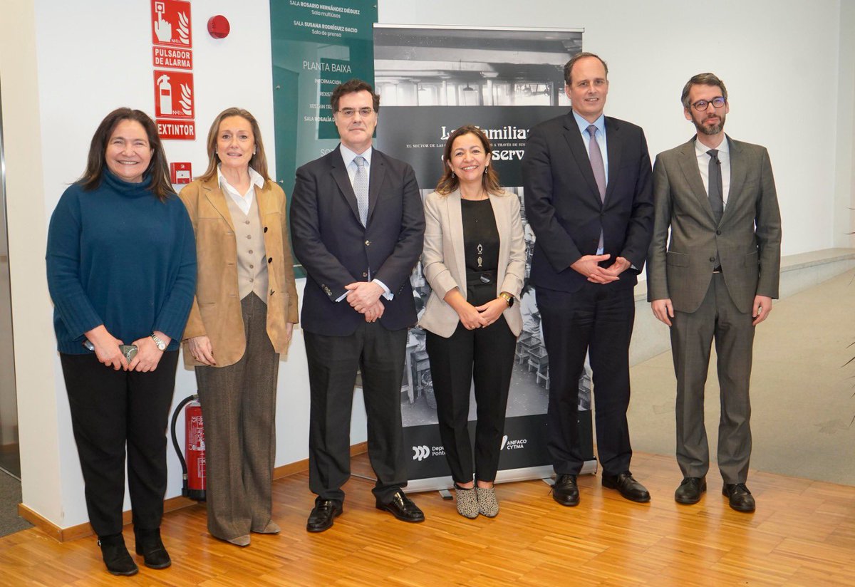 Na presentación da reedición do libro ‘As Familias da Conserva’ reivindiquei o liderado da industria conserveira galega en Europa.

A obra pon en valor esta actividade na que, desde sempre, a muller ten un papel determinante