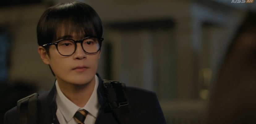 kdramaloveu's tweet photo. This man definitely needs his own romcom because look at that face 😍
#SpringFever #SpringFeverEp12 https://t.co/oVbU17U1lf