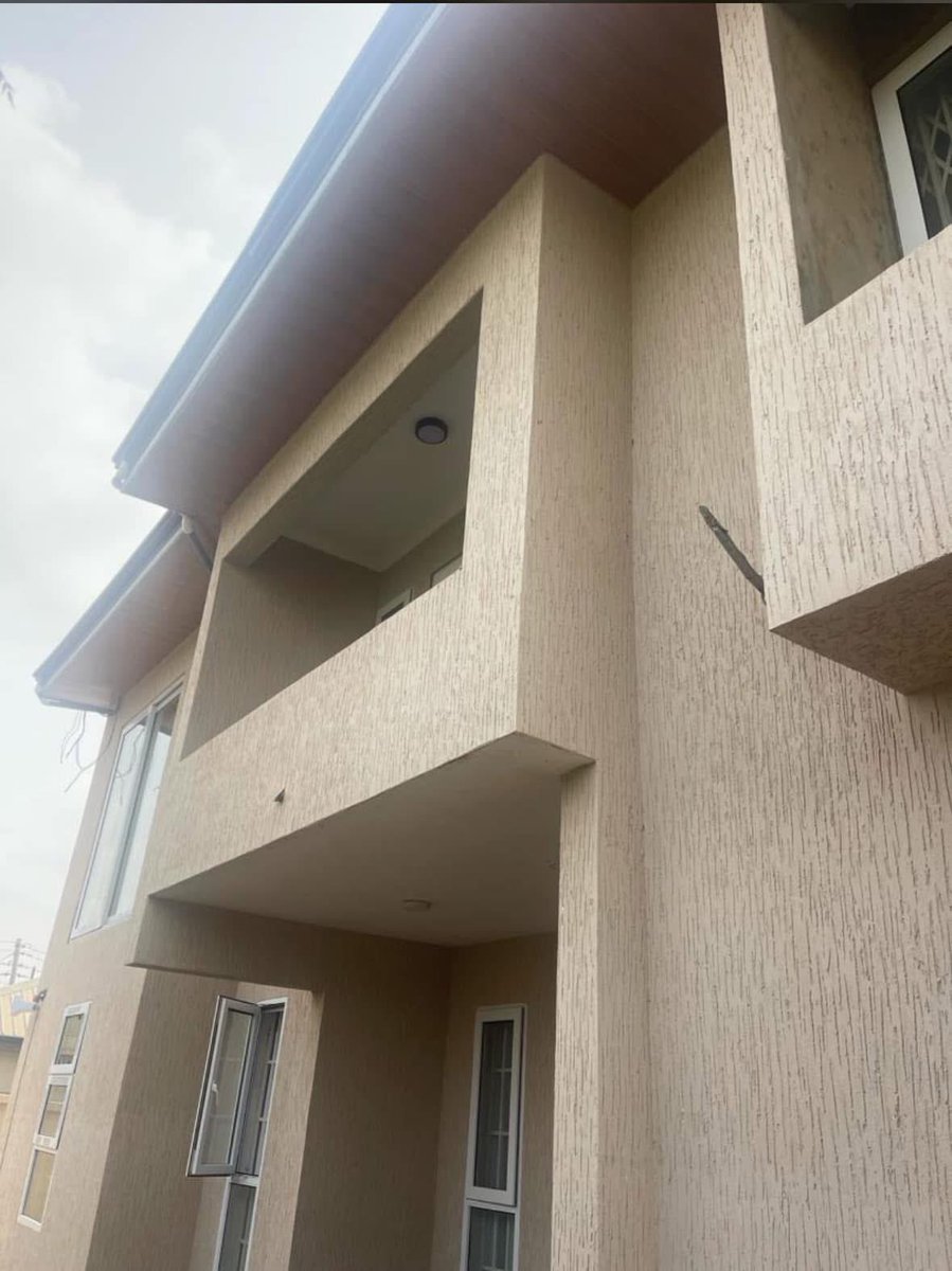 MenzPaint's tweet image. What is Grafiato Paint 🎨 

Graffiato paint is a water resistant and thick textured readymade decorative coating for your wall. people prefer grafiato now because it is more durable and beautiful..

menzpaints@outlook.com
+233577776019 

#Oyarifa #Accra 
#Esreso #Kumasi