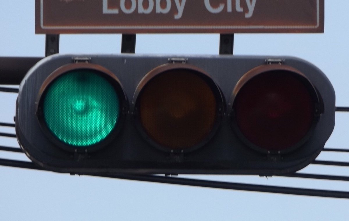 金属製車両用交通信号灯器 仕様書番号 警交仕規第 [23号」 形式 [ 1H