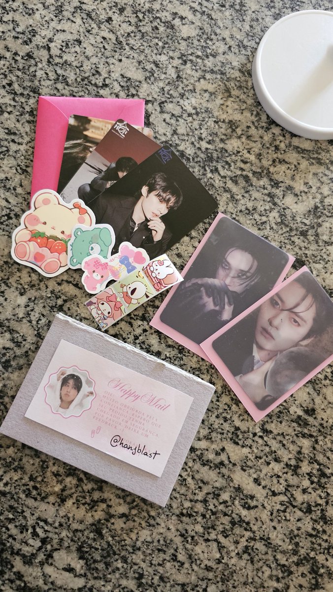 gabstay0325's tweet photo. Feedback positivo pra @hanjblast veio super bem protegido e cheio de brindes lindos 💗 https://t.co/VVdVOjXXh1