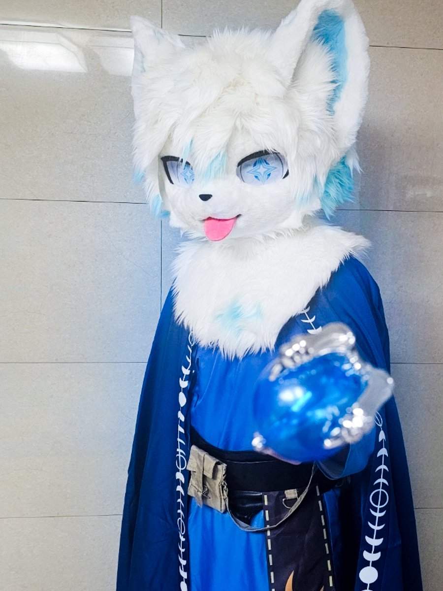 perel_fur's tweet photo. #FursuitFriday
파라엘의 첫 퍼프라를 환영해주세요 !! https://t.co/4gw5wpGuGh