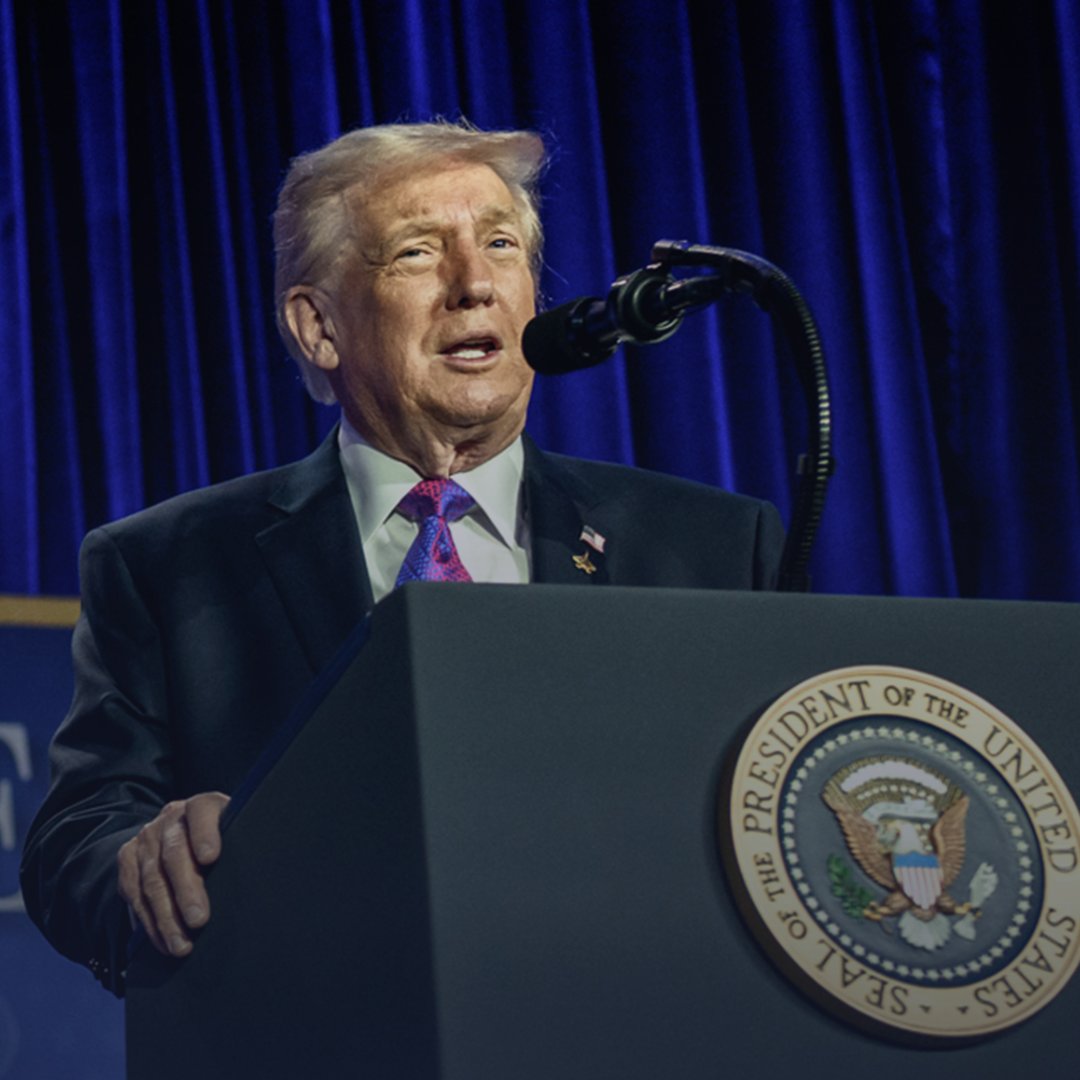 spaceandtech_'s tweet photo. 🚨 UK filmmaker claims that Trump’s UFO disclosure speech is set for May 1, 2026. https://t.co/iYsxVbw7DF