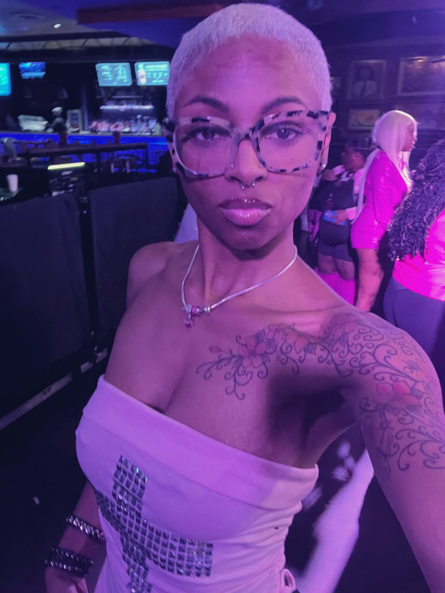 idontbelyingfr's tweet photo. she stay on my minddd https://t.co/fkRCvSAgFw