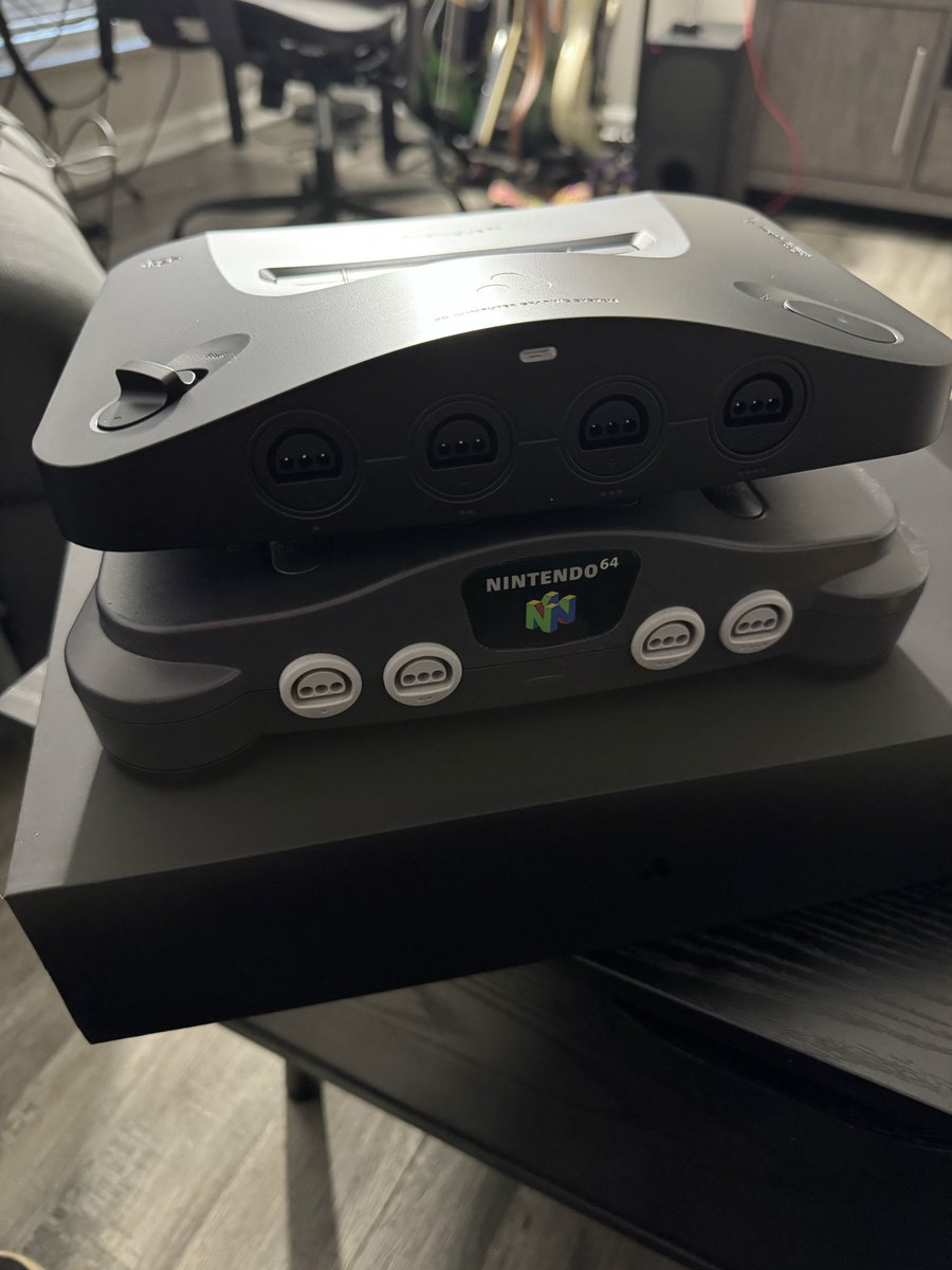 30 years of “Get N or Get Out.”

My Analogue 3D came in!

Spent some time updating the system and playing some Super Mario 64 and Smash Remix.

Now I’m waiting for my 8bitdo N64 controller to come in.