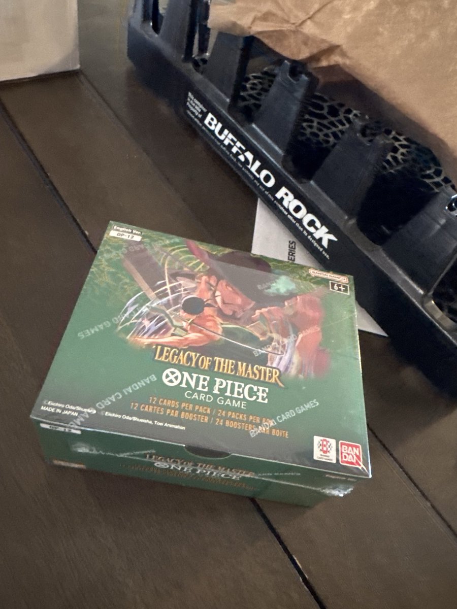 Hunt.D.Cards tweet media