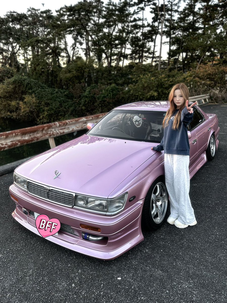 nyamuusa00's tweet photo. お気に入りのピンクでし(  ¯꒳​¯ )ᐝ
 #ローレル https://t.co/v2wzqq2jeg