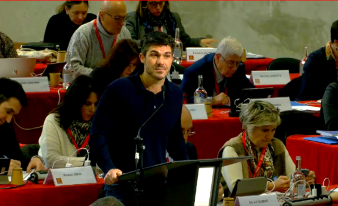 Responsabilité ou complicité ? <a href="/AurelienPradie/">Aurélien Pradié</a>  dénonce le double discours de Carole Delga sur le budget régional : quand ses amis politiques négocient avec le Gouvernement, on ne peut plus critiquer l'État et les conséquences d’alliances que l’on a soi-même contribué à sceller.